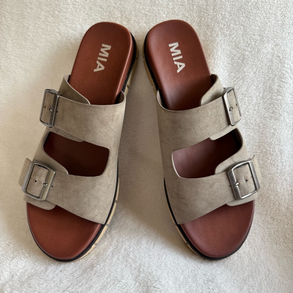 MIA Women's Beige Buckle Sandals
